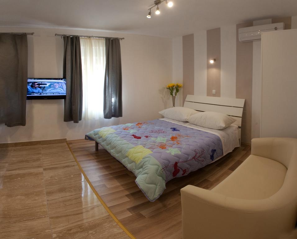 Central Luxury Rooms Izidor Split Chambre photo